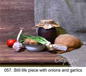 <b>057.</b> Still life piece with onions and garlics.   (3D shooting : with step to step moving). 2016. 58x45 cm.<br>
 Price - <b>13500</b> roubles unframed